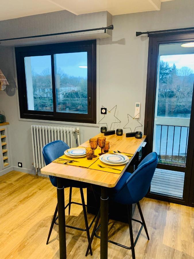 "Au Fil De La Charente" - Coeur De Saintes - Wifi Clim - Classe 4 Etoiles - 4 Pers Esterno foto